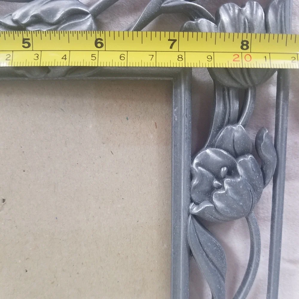 Tulip Floral Metal Photo Frame  5x7 Silver Excellent Art Nouveau Pewter